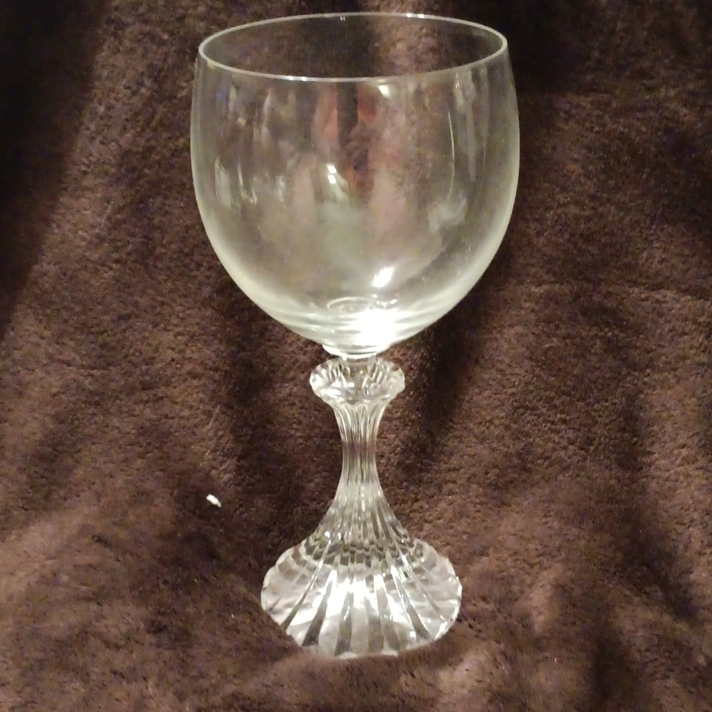 Ritz-Carlton  Crystal  Wine glass